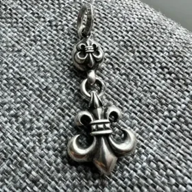 BS Fleur One Ball Charm