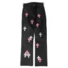 Chrome Hearts Fleur knäskydd med Cross Patch i läder Chrome Hearts Fleur knäskydd med Cross Patch i läder