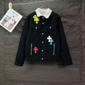 Chrome Hearts-jeansjacka med vit krage och Cross Patches